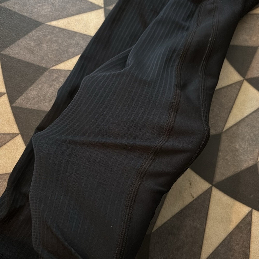 Under Armour Black Compression Leggings - Picture 2 of 9